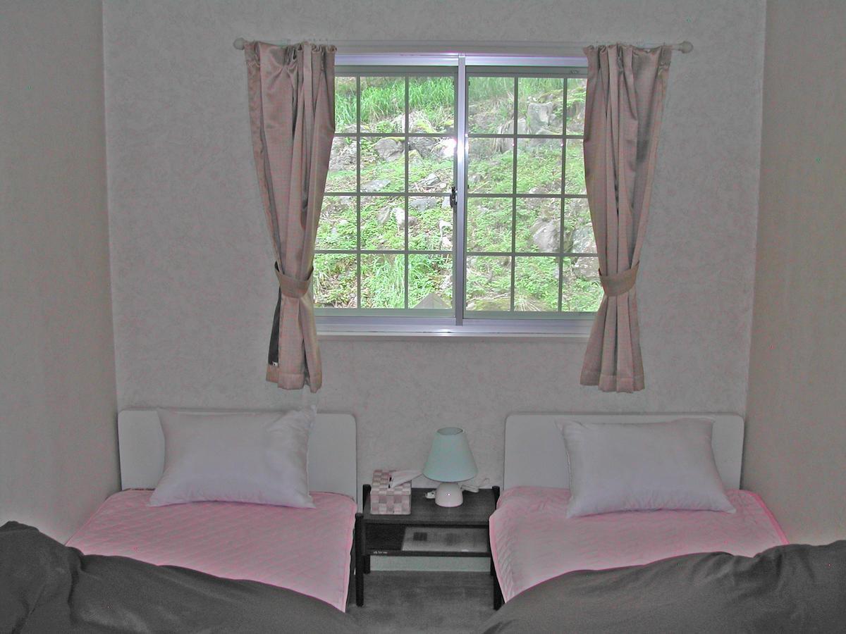 Pension Pilatus 2 Nagano Exterior foto
