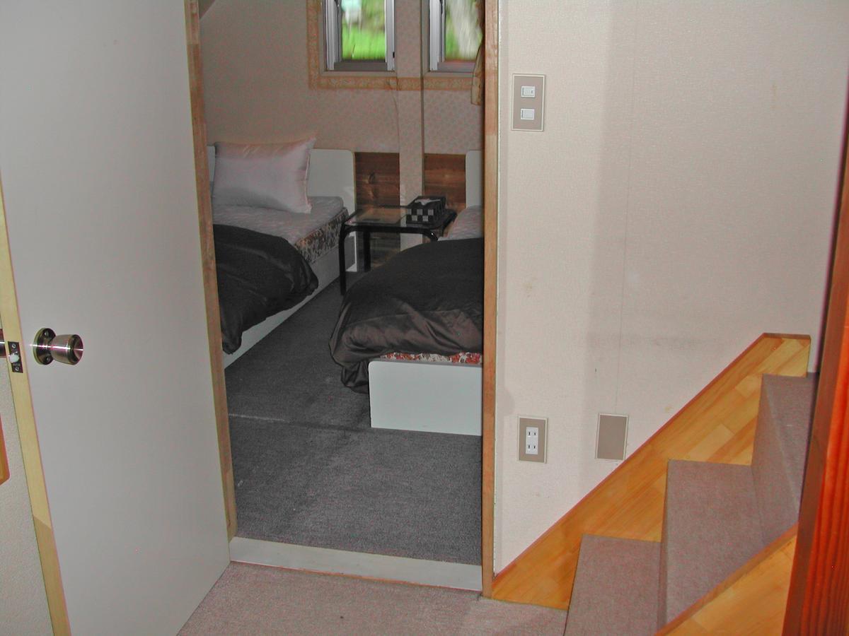 Pension Pilatus 2 Nagano Exterior foto